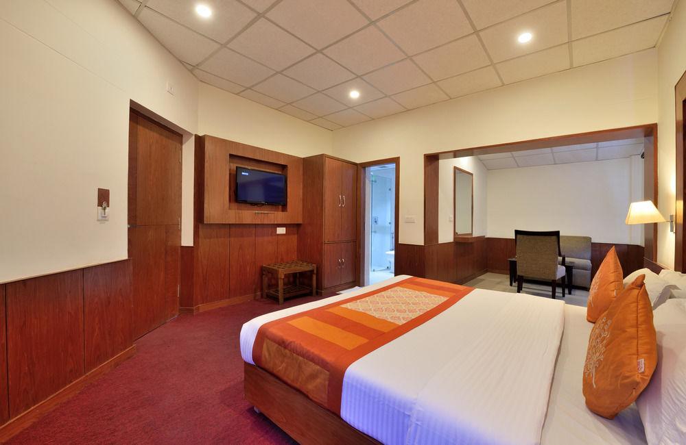 Galleu Hill Resort Shimla Exterior foto