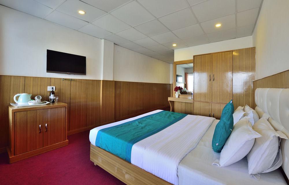 Galleu Hill Resort Shimla Exterior foto